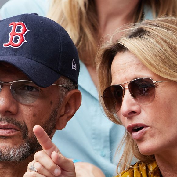 Roschdy Zem et sa compagne Sarah Lavoine - Célébrités en tribunes des Internationaux de France de tennis de Roland Garros 2023 à Paris le 11 juin 2023. © Jacovides-Moreau/Bestimage
