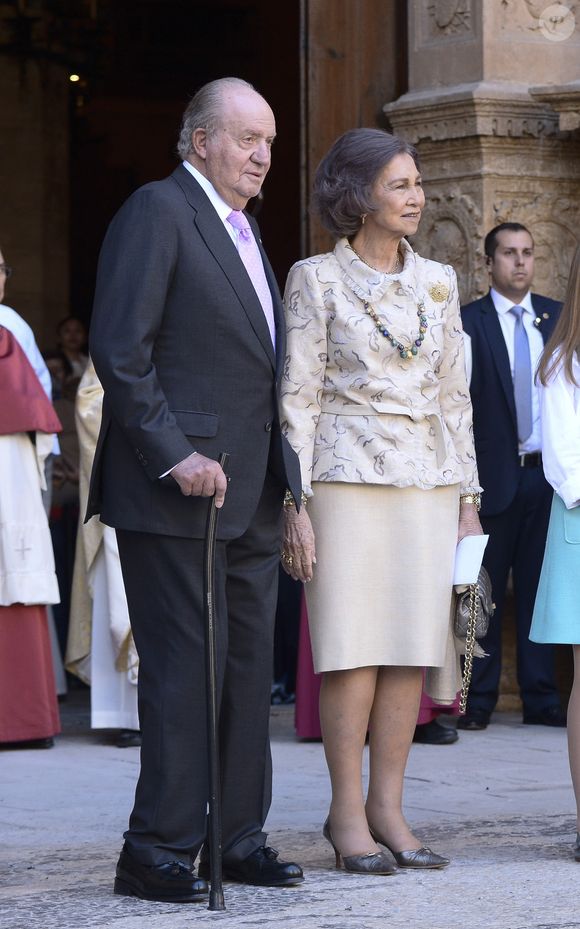Le roi Juan Carlos Ier et La reine Sofia - La famille royale d'Espagne arrive à l'église pour célèbrer  le dimanche de Pâques à Palma de Majorque le 1er avril 2018. (AGENCE / BESTIMAGE).