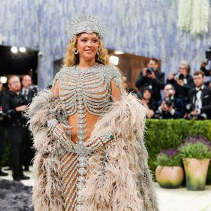Beyoncé célébrant l'ouverture de l'exposition "Costume Art" qui s'est tenue au Metropolitan Museum of Art à New York City. Backgrid USA / Bestimage