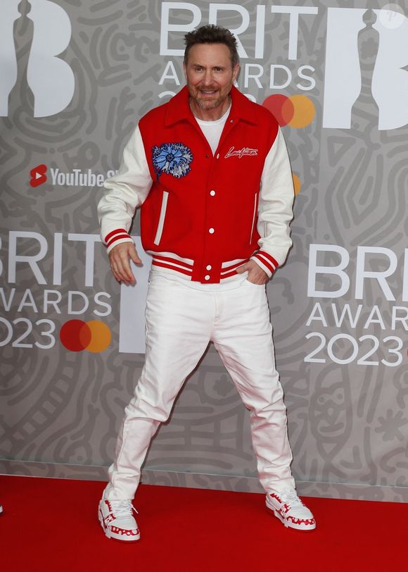 David Guetta au photocall de la cérémonie des Brit Awards 2023 à l'O2 Arena à Londres le 11 février 2023. Backgrid UK/ Bestimage