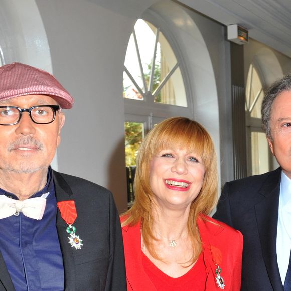 Stone, Eric Charden et Michel Drucker lors de la cérémonie de remise des insignes de chevaliers de la Légion d'honneur remis par Michel Drucker à Paris, France le 13 avril 2012. Photo par Max Colin/ABACAPRESS.COM