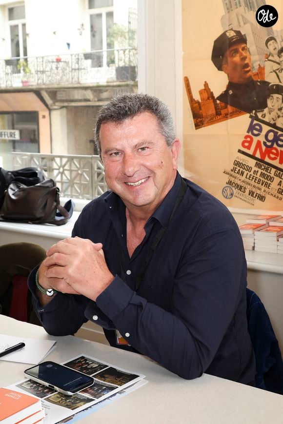 Aujourd’hui, cette aventure appartient au passé. 

Pascal Bataille - 30ème Journées Nationales du Livre et du Vin à Saumur le 11 avril 2026. © Jack Tribeca / Bestimage