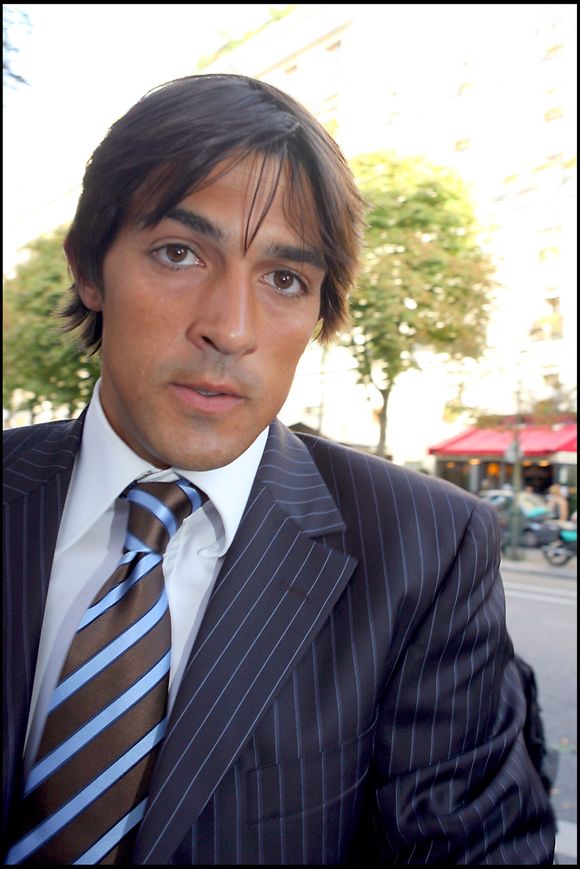 L’ancien candidat sera opéré à la fin du mois pour retirer la glande.

Jean-Pascal Lacoste (de la Star Academy) lors de la conférence de presse de rentrée de TF1
COADIC-JACOVIDES / BESTIMAGE