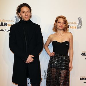 Mélanie Thierry et son compagnon le chanteur Raphaël - Photocall lors de la 43ème cérémonie des Cesar à la salle Pleyel à Paris, le 2 mars 2018.
© Dominique Jacovides - Olivier Borde / Bestimage