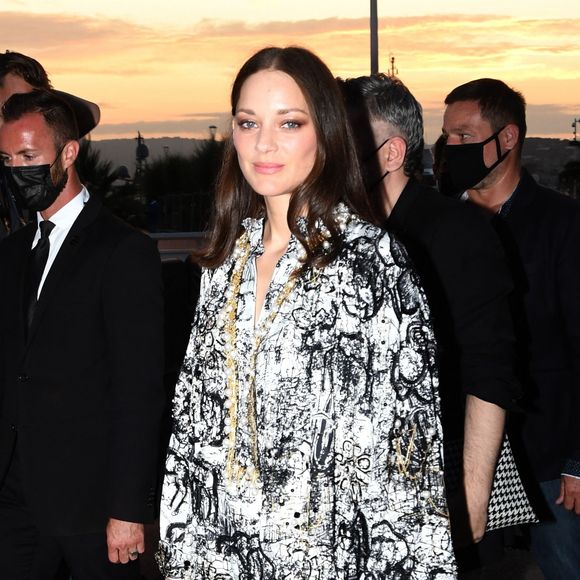 Marion Cotillard - Les célébrités arrivent à la soirée Chanel lors du 74ème Festival International du Film de Cannes, le 7 juillet 2021