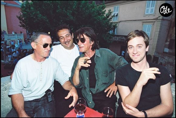 Jacques et Thomas Dutronc aux Nuits des Guitares de Patrimonio en Corse,  le 25 juillet 2000. © MAX COLIN / BESTIMAGE