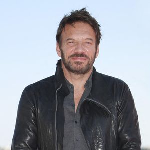 Les fans ne le savent pas, mais "Alex Hugo" a des origines qu'on ne soupçonnait pas !

Samuel Le Bihan de la série "Alex Hugo" sur le ponton de l'hôtel Barrière Le Majestic lors de Canneseries au Palais des Festivals à Cannes.

Photo : Christophe Aubert / Bestimage