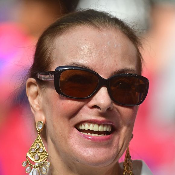 Carole Bouquet - Célébrités et femme des joueurs lors de la finale de la Ligue Des Champions 2026 "Paris Saint-Germain (PSG) - Arsenal FC" au stade Ferenc-Puskas à Budapest le 30 mai 2026. © Christian Liewig/Bestimage