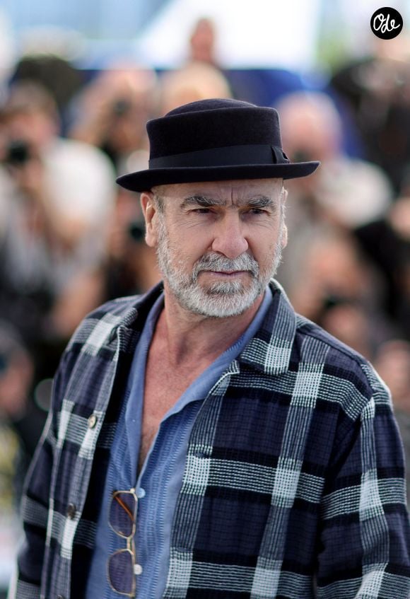 Il pratique cette discipline, ancêtre de la pétanque, depuis l'enfance.
Eric Cantona au photocall du film "Les Matins Merveilleux" lors du 79ème Festival International du Film de Cannes, France, le 16 mai 2026. © Jacovides-Moreau/bestimage