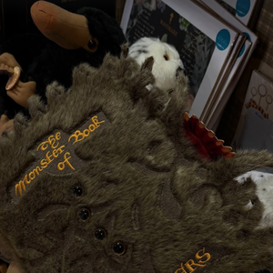 Elle a partagé plusieurs moments de cette visite sur ses réseaux sociaux.

Capture Instagram - Iris Mittenaere