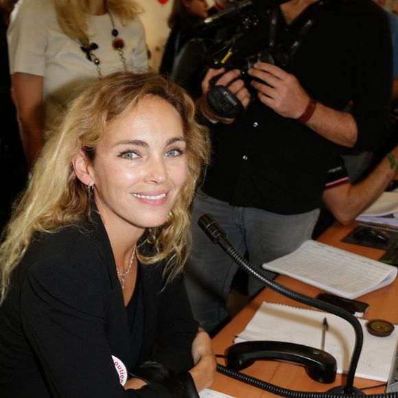 Claire Keim à la journée de charité de BGC pour honorer la mémoire des 658 employés de BGC tués au WTC le 11 septembre 2001, qui s'est tenue au siège d'Aurel BGC, rue Richelieu à Paris, France, le 11 septembre 2015. Photo par Jerome Domine/ABACAPRESS.COM