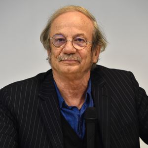 Ce mode de vie au grand air s'accompagne d'un amour fou pour la gastronomie de la rive gauche, Patrick Chesnais ayant ses habitudes bien ancrées dans de prestigieuses adresses.

Patrick Chesnais, l'acteur, réalisateur, dialoguiste et scénariste français, est venu rencontrer les élèves du lycée des Palmiers dans le cadre de l'opération "Théâtre pour Tous", à Nice, le 23 mars 2018.

© Bruno Bebert/Bestimage
