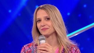 Traitement de faveur pour les Maestros de N'oubliez pas les paroles en coulisses : Cindy dévoile ce que la production met en place