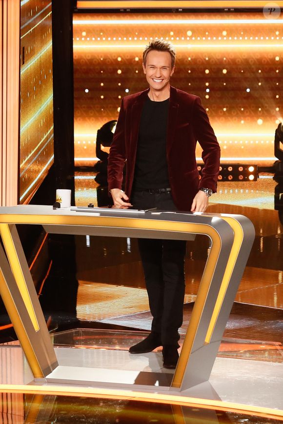 Exclusif - Cyril Feraud - Enregistrement de l'émission "100% logique" présentée par C. Feraud et qui sera diffusée samedi 1er mars à 21.10 sur France 2 et sur france.tv, au Studio du Lendit à Saint-Denis, France, le 12 décembre 2024. © Christophe Clovis / Bestimage CP: