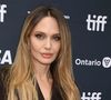 L'actrice a répondu à quelques questions des personnes présentes dans le public.

Angelina Jolie lors du 50ème Festival international du film de Toronto ce dimanche 7 septembre. © Photo Press Service / BESTIMAGE