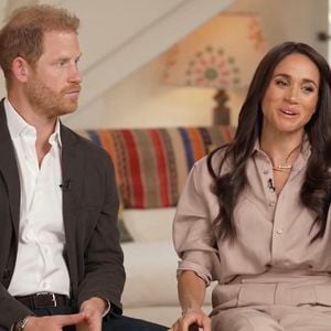 Le duc et la duchesse de Sussex résident dans le quartier de Montecito avec leurs deux enfants : Archie et Lilibet

Le prince Harry, duc de Sussex et Meghan Markle, duchesse de Sussex, lors d'une interview pour l'émission CBS News Sunday Morning, diffusée le 4 août 2024. JLPPA / Bestimage