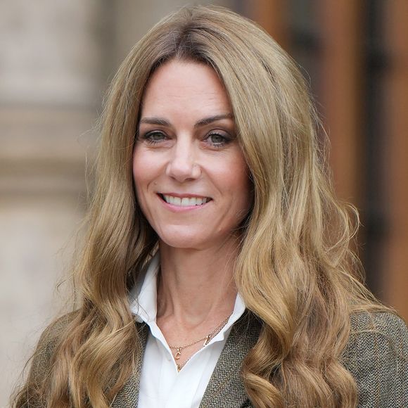 Catherine (Kate) Middleton, arborant des cheveux blonds, visitent les jardins, récemment transformés, du musée d'histoire naturelle à Londres, le 4 septembre 2025. (Julien Burton / Bestimage).
