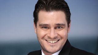 EXCLU Julien Dassin, le fils cadet de Joe Dassin, devenu père à son tour : "Ça vaut tout l’or du monde"