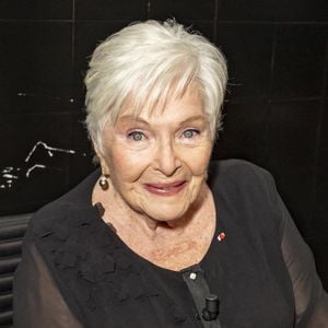 Après sa mort, la maison sera vendue au profit du Fonds Line Renaud–Loulou Gasté, destiné à soutenir la recherche médicale.


Exclusif - Line Renaud - Backstage de l'enregistrement de l'émission "On est presque en direct" (OEED), présentée par L.Ruquier, et diffusée sur France 2 le 21 novembre 2020 © Jack Tribeca / Bestimage