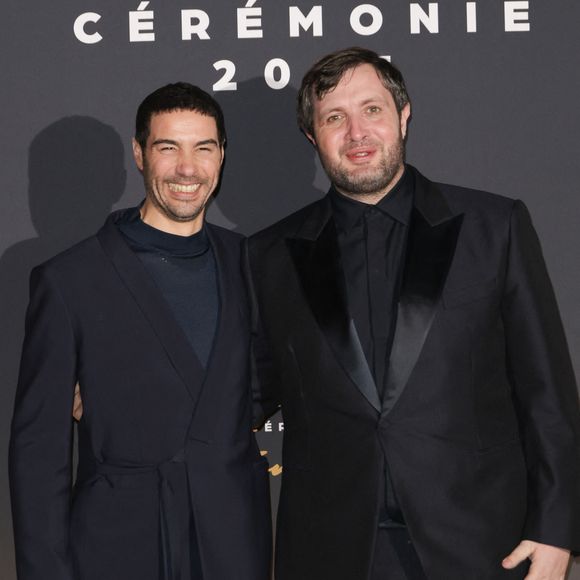 Tahar Rahim et Karim Leklou (César du meilleur acteur) au photocall du dîner de la 50ème édition de la cérémonie des César au Fouquet's à Paris, France, le 28 février 2025. © Coadic Guirec/Bestimage