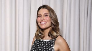 Laury Thilleman en vacances à Portofino en Italie : les selfies y sont très contrôlés et voici pourquoi