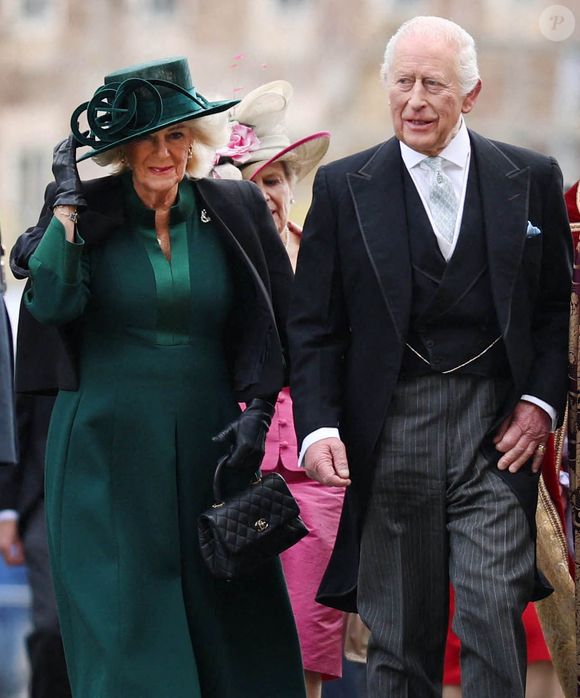 Aux côtés de la reine Camilla, il a adressé ses prières et condoléances aux familles des victimes.

Le roi Charles III et la reine Camilla lors de l'office royal du bordeaux à la cathédrale de Durham, à Durham, au Royaume-Uni, le jeudi 17 avril 2025. Photo par Ryan Jenkinson/Parsons MediaABACAPRESS.COM