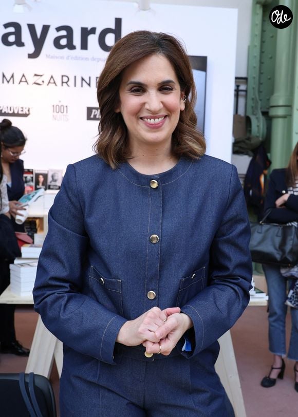 Son congé maternité touche à sa fin.

Sonia Mabrouk  - Festival du Livre de Paris 2025 au Grand Palais à Paris le 11 avril 2025.
© Denis Guignebourg / Bestimage