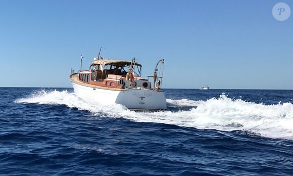 Le yacht a appartenu à l’acteur de cinéma Christian Clavier, il est alors baptisé "White Rose of Jéricho" © Association Patrimoine Maritime et Fluvial