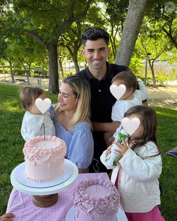 Quelques jours plus tôt, Zinedine Zidane passait du temps avec ses trois petites-filles, les filles d’Enzo.


Instagram @enzo @karengoncalvesv