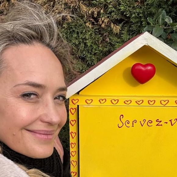 Hélène de Fougerolles profite pleinement du Luberon (Capture d'écran Instagram - helenedefougerolles).