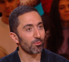 Jimmy Mohamed sur le plateau de "Quelle époque !" pour la promotion de son nouveau livre "Meilleur". France 2, le 15 novembre 2025.