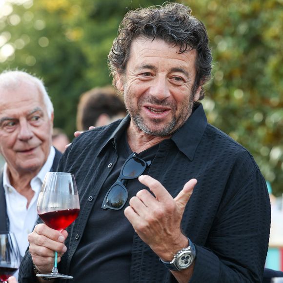 Patrick Bruel (invité d'honneur) - Cérémonie d'ouverture du Festival International du Film de Pauillac au Château d'Armailhac à Pauillac le 8 juillet 2025. © Jean-Marc Lhomer/Bestimage
