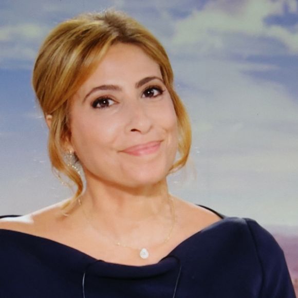 Captures d'écran - Léa Salamé présente son premier journal de 20 heures sur France 2  le 1er septembre 2025. 
© Alain Guizard / Bestimage