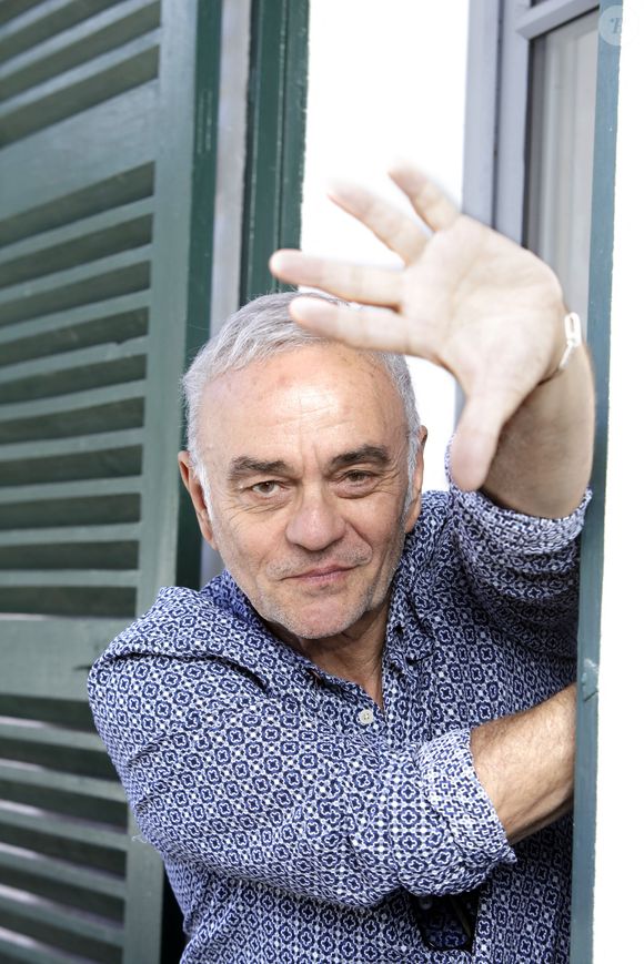Exclusif - Rendez-vous avec Jean-Pierre Mader lors de la 6ème édition des écrivains "La forêt des livres" à Chanceaux près Loches. Le 25 août 2024
© Cédric Perrin / Bestimage