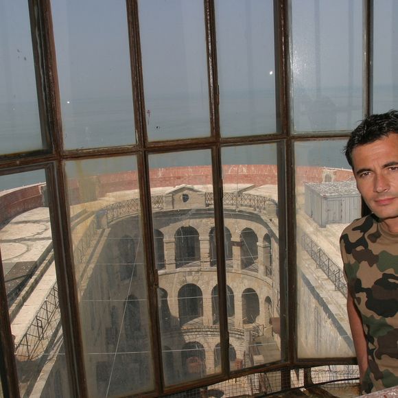 Il était sur le service public depuis 36 ans

Olivier Minne - Archive - Fort Boyard le 16 avril 2003. © Frédéric Piau/Bestimage