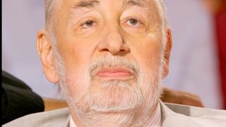 Presque 20 ans après le départ de Philippe Noiret, les objets du légendaire acteur mis aux enchères par sa fille