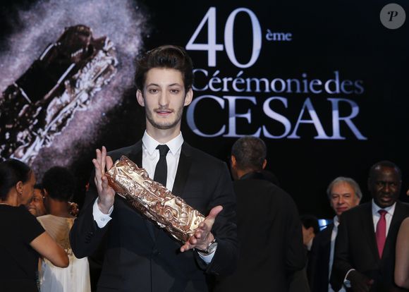Pierre Niney en Dior, montre Montblanc et chaussures Louboutin (César du meilleur acteur dans Yves Saint Laurent) - 40ème cérémonie des César au théâtre du Châtelet à Paris, le 20 février 2015. © BORDE-JACOVIDES / BESTIMAGE