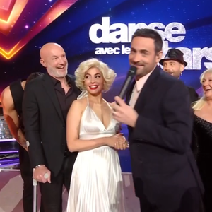 En revanche, si Frank Leboeuf n'est pas rétabli d'ici la semaine prochaine, "il sera malheureusement éliminé de la compétition", a rajouté l'animateur.

Frank Leboeuf blessé dans "Danse avec les stars", capture d'écran TF1.