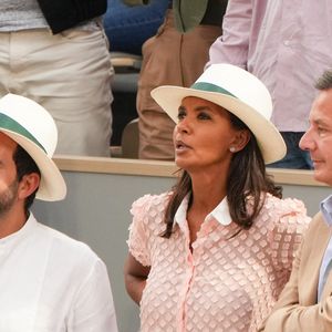 Karine Le Marchand dans les tribunes (jour 14) lors des Internationaux de France de tennis de Roland-Garros 2022 à Paris, en France, le 4 juin 2022. © MPP/Bestimage