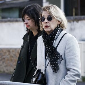 Tout comme Isabelle Gélinas.

Isabelle Gélinas - Arrivées aux obsèques de Bruno Salomone en l'église Sainte-Anne de Polangis de Joinville-le-Pont (Val-de-Marne) le 23 mars 2026. © Cyril Moreau - Dominique Jacovides / Bestimage