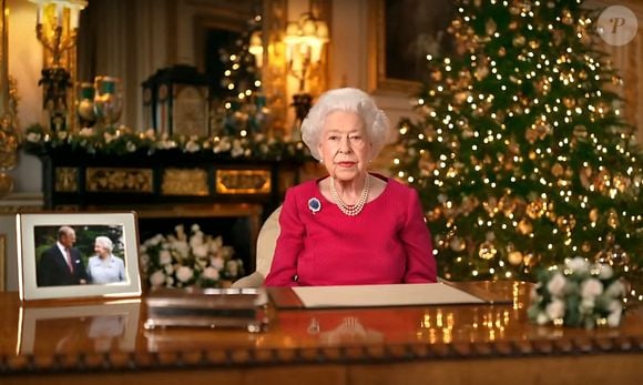 D'habitude, le discours de Noël est fait dans un domaine royal

Le discours de Noël 2021 de la reine Elisabeth II d'Angleterre le 25 décembre 2021 au château de Windsor
© Youtube via Bestimage