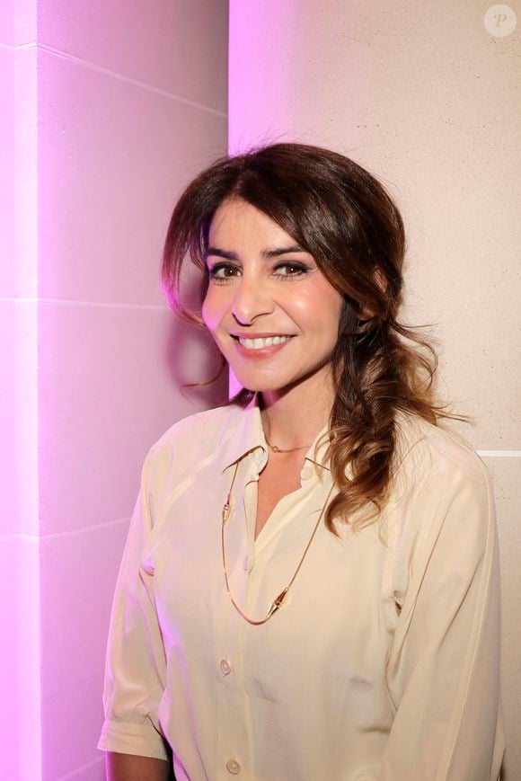 Julie Zenatti lors de la soirée des "Stéthos d'or 2023" à l'hôtel Four Seasons George V, à Paris, le 27 mars 2023.

Photo : Cédric Perrin / Bestimage