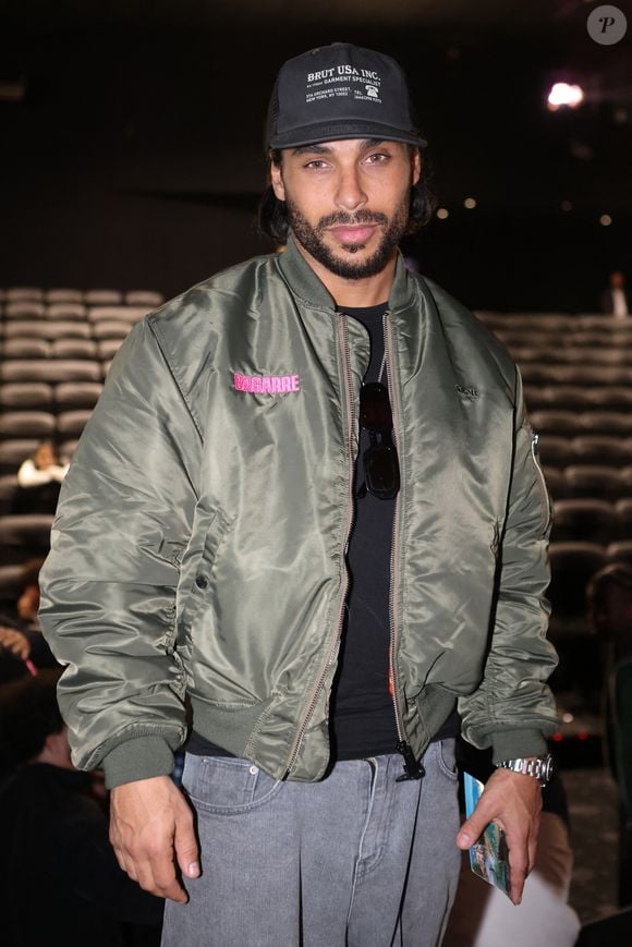 Nassim Lyes a joué dans plusieurs films comme "Le Brio" et "Sous la Seine".

Nassim Lyes - Première du film "Bagarre" au cinéma CGR Villenave d'Ornon en Gironde le 29 mars 2026. © Jean-Marc Lhomer/Bestimage