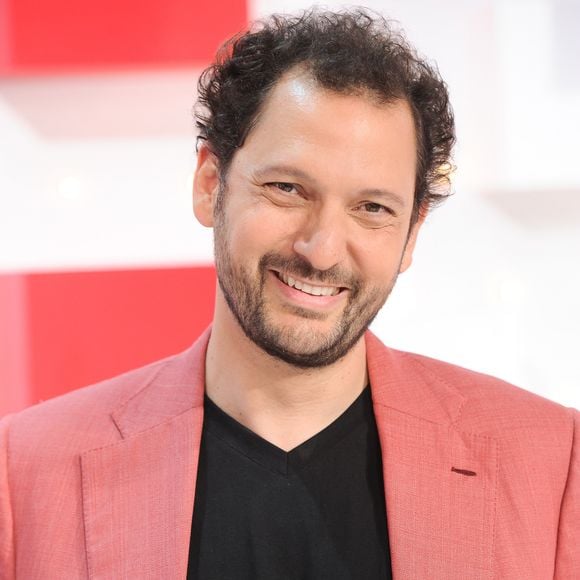 Mais à peine le mariage terminé, le magicien s’est retrouvé face à un constat : son agenda, déjà saturé par ses multiples projets télévisés, ne lui laissait que peu de répit...

Éric Antoine - Guillaume Gaffiot/Bestimage