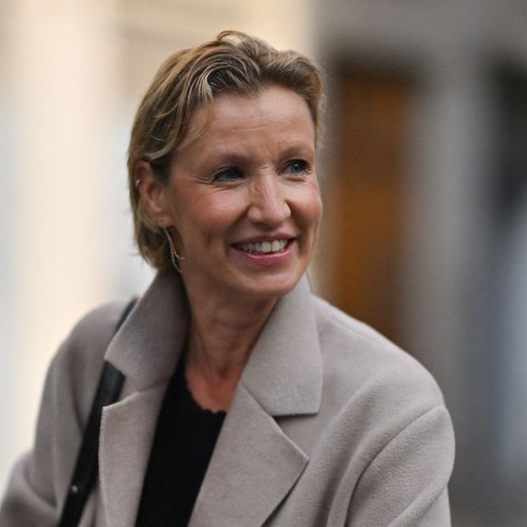 L’actrice refuse de garder de la rancœur envers ses anciens compagnons.

Alexandra Lamy arrive à la Masterclass de Vanessa Paradis lors du 16e Festival du film Lumière à Lyon, France, le 13 octobre 2024. Photo par Julien Reynaud/APS-Medias/ABACAPRESS.COM