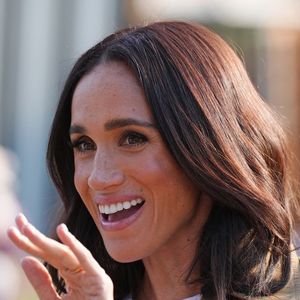 La duchesse de Sussex (Meghan Markle) participe à la « Scar Tree Walk » à Melbourne, dans l'État de Victoria, lors du troisième jour de la visite royale en Australie. Ce parcours relie les cultures et les histoires traditionnelles et contemporaines des peuples aborigènes de la Nation Kulin. Date de la photo : jeudi 16 avril 2026. © PA Photo / Bestimage
