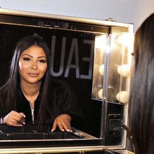 Exclusif - Portrait de Maeva Ghennam (Les Marseillais) le 10 octobre 2019 à Paris

© Cédric Perrin / Bestimage
