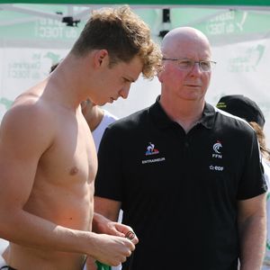 “À présent, la natation lui permet de gagner de l’argent. Beaucoup d’argent”, lâche l’entraîneur américain

Léon Marchand et son entraîneur Bob Bowman - 4ème journée des Championnats de France 2023 de natation à Rennes le 14 juin 2023.

© Mickael Chavet/ZUMA Press Wire / Bestimage