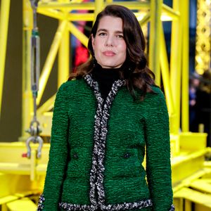 Elle visite souvent des villes comme Épinal, Gérardmer, Saint-Dié, et aime fréquenter les librairies.

Charlotte Casiraghi au photocall du défilé Chanel Collection Femme Prêt-à-Porter Automne/Hiver 2026-2027 lors de la Fashion Week de Paris (PFW) au Grand Palais, à Paris, France, le 9 mars 2026. © Olivier Borde/Bestimage