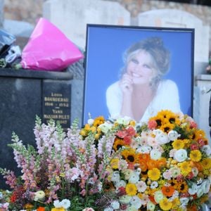 La famille et les amis proches lors de l'inhumation dans l'intimité de Brigitte Bardot dans le caveau familial du cimetière marin de Saint-Tropez, France, le 7 janvier 2025. © Bestimage